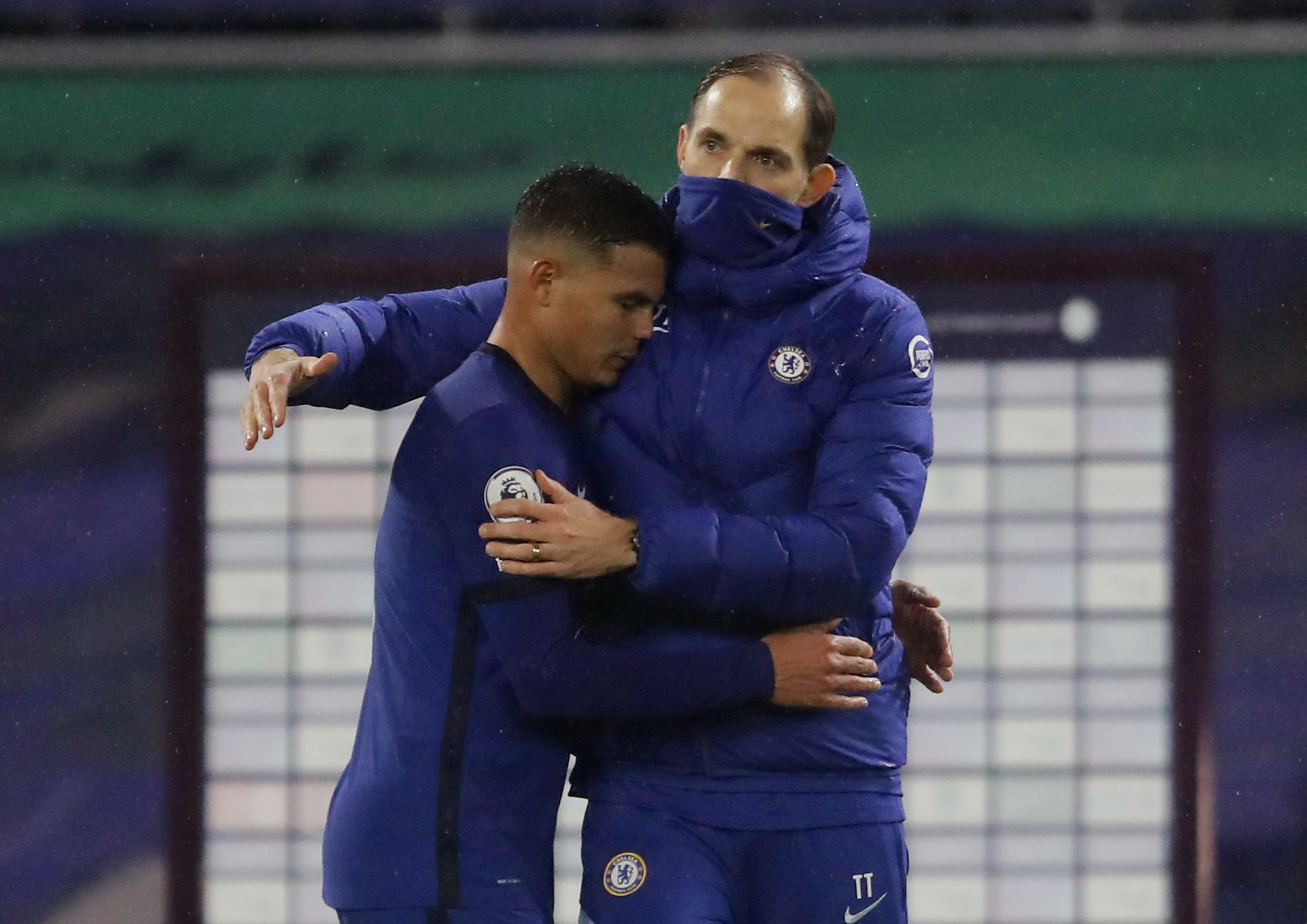 Never stop hugging (©REUTERS/Richard Heathcote)