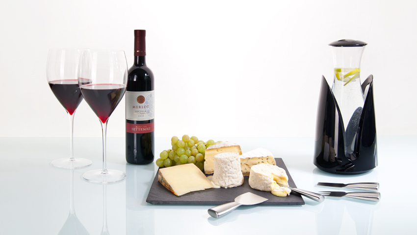 Wein - Glas- Flasche - Käse