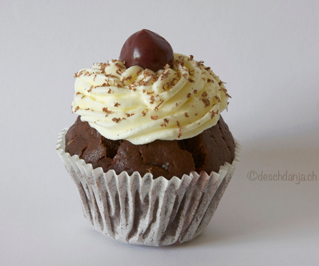 Rezept für Chocolate Cherry Cupcakes