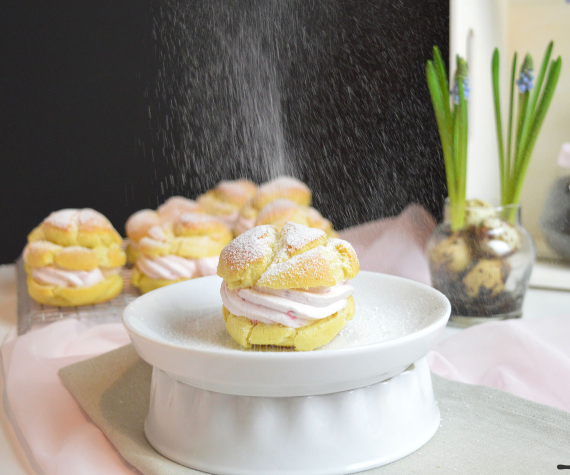 Rezept für Profiteroles mit Himbeer-Sahnecreme