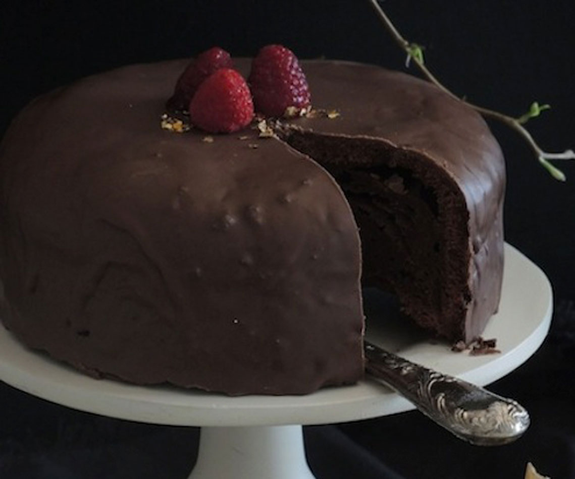Rezept für einen Dekadenten Schokoladenkuchen mit Kokosblütenzucker