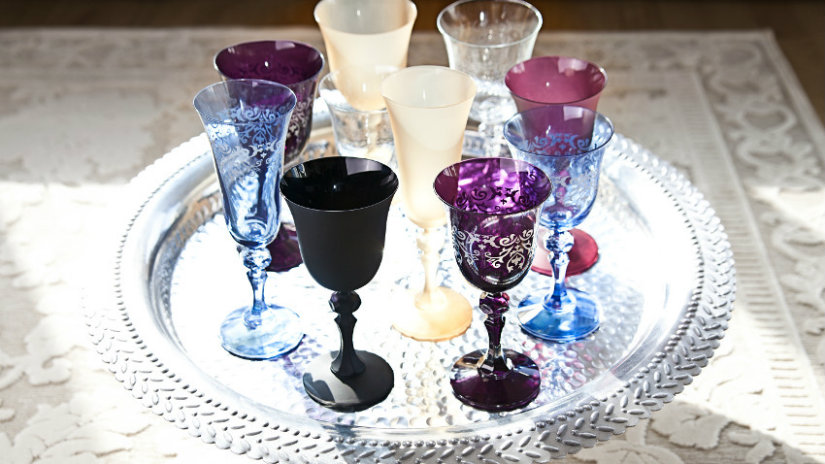 vasos de plástico y copas