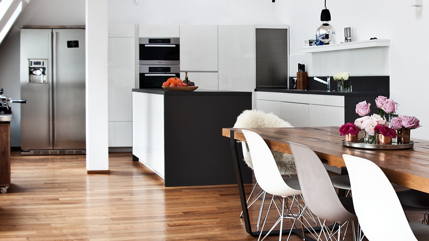 cocina en blanco y negro de estilo nórdico