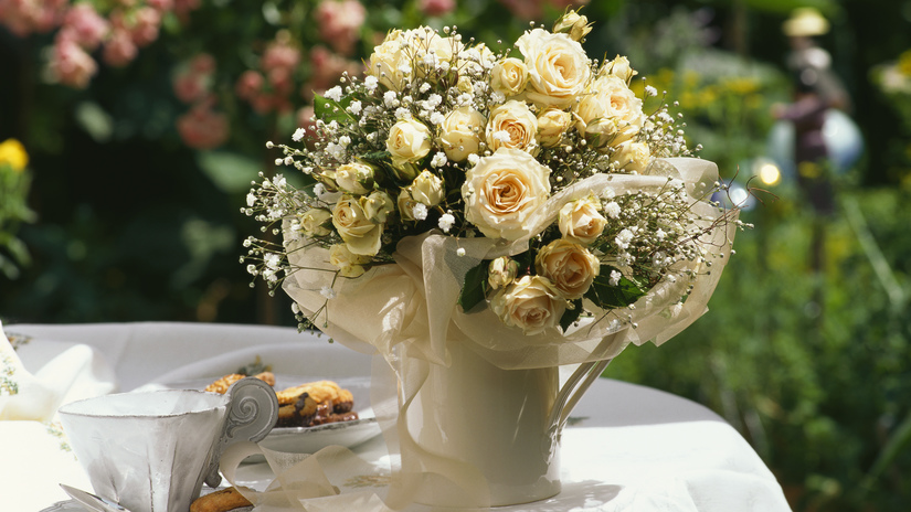 flores para la decoración de la recepción de una boda