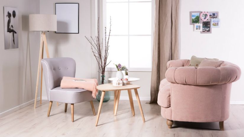 Plaid vintage sur un fauteuil