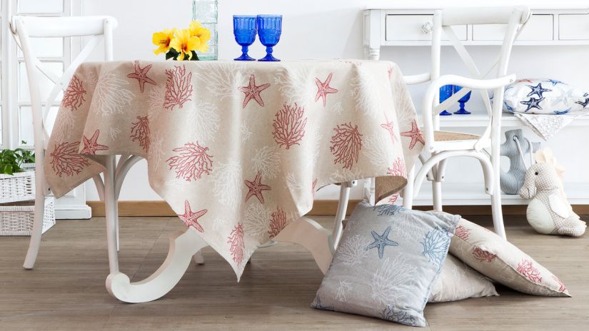 nappe en toile cidée rouge et crème