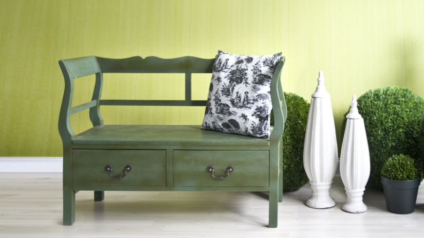 Banc en bois vernis