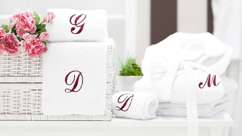 Sortie de bain blanche personnalisée