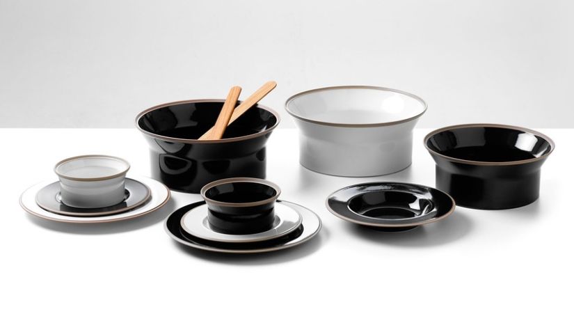 Ramequins blanc et noir en porcelaine