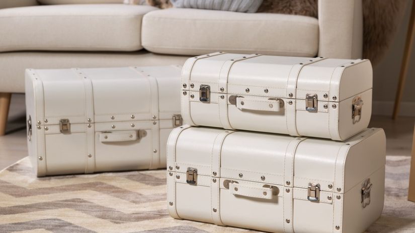 Valise blanche en cuir