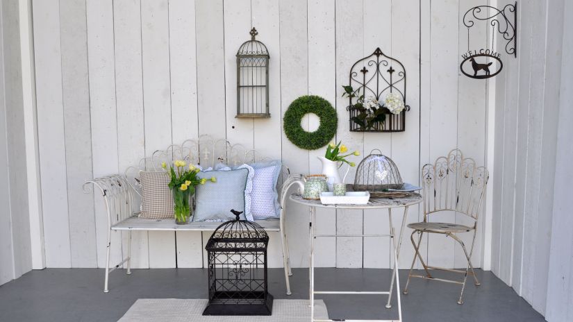 Petite cage décorative en fer forgé