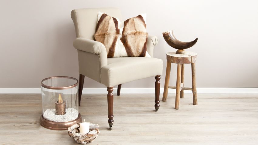Tabouret en bois brut