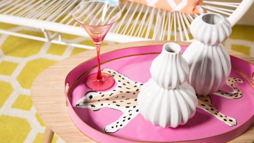 Verre à martini rouge