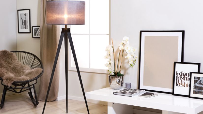 Lampadaire en bois