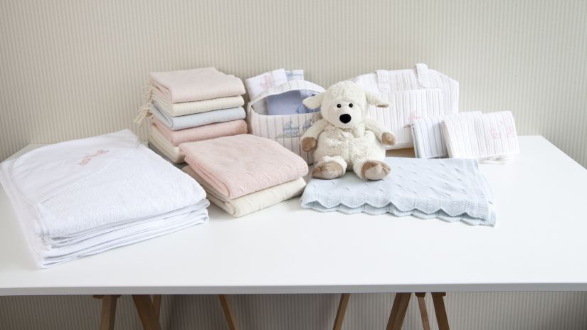 commode à langer, chambre bébé, table à langer
