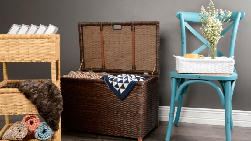 Chaise bleu turquoise en bois