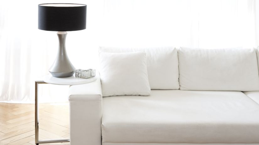 Coussin blanc carré
