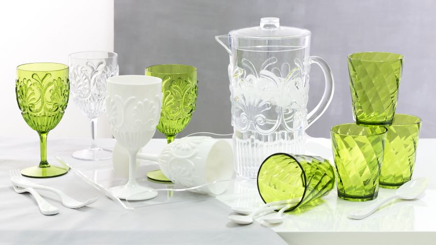 Verres en verre vert