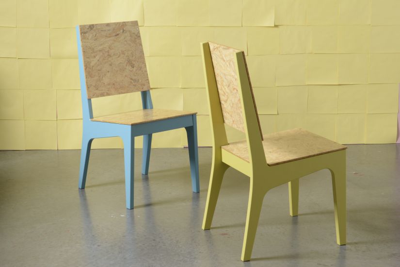 Chaises scandinaves colorées pour enfants