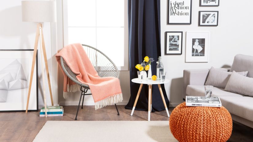 Couverture orange avec chevrons blancs