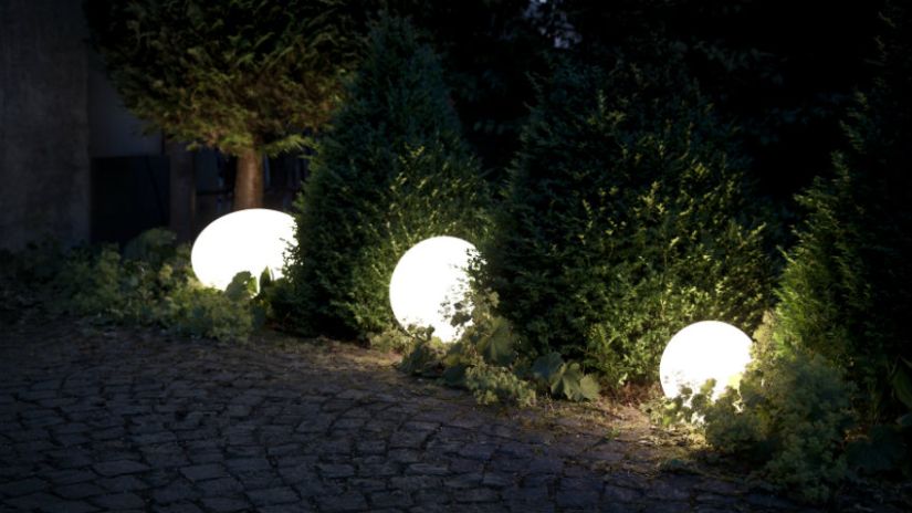 Borne halogène pour le jardin