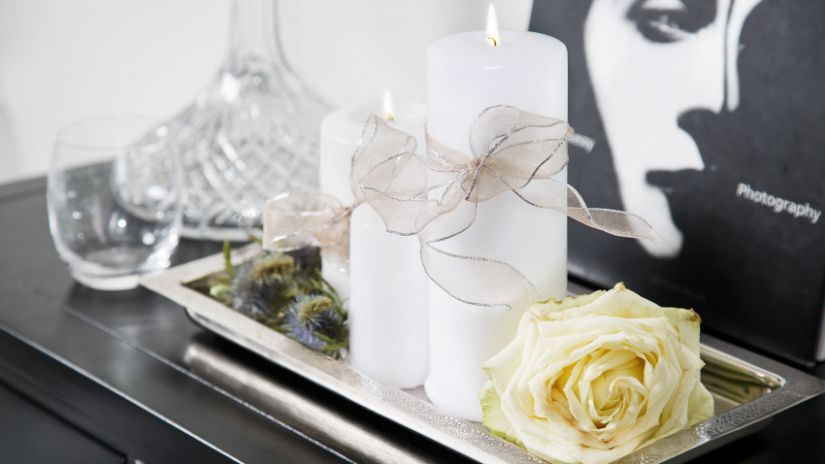 Bougie blanche en cire