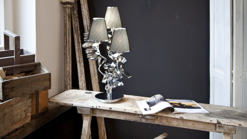 Lampe de bureau argentée design