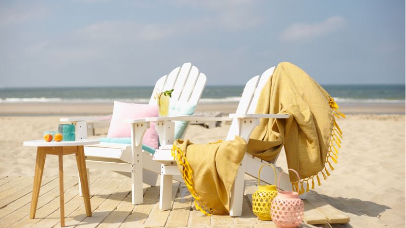 2 fauteuils de jardin en bois blanc