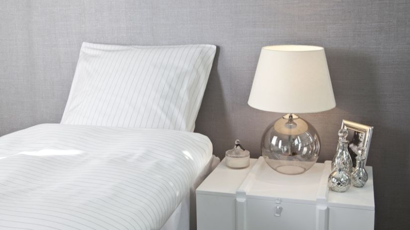 Pied de lampe en verre transparent