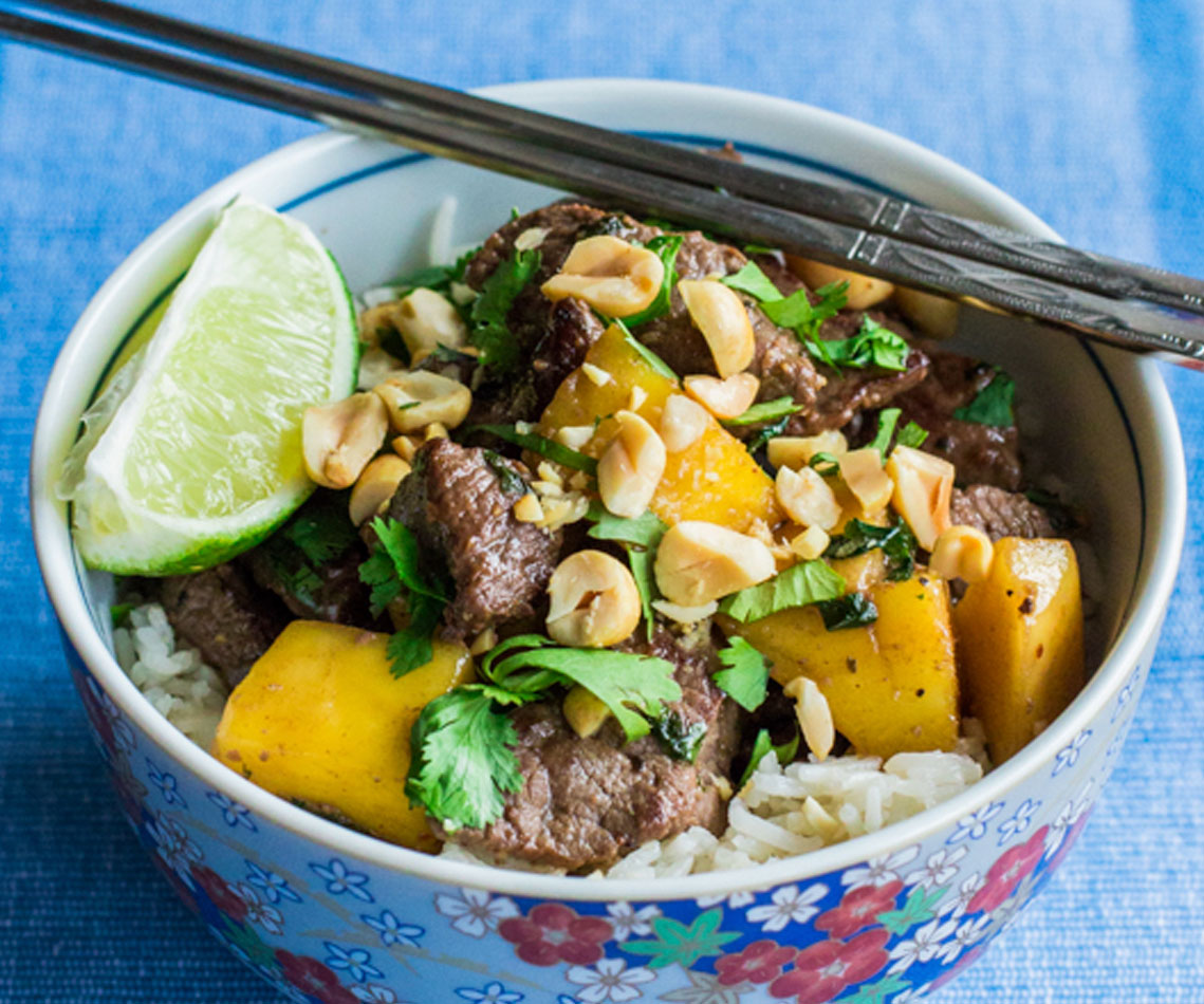 westwing-Boeuf sauté à la mangue et à la coriandre westwing-Boeuf sauté à la mangue et à la coriandre