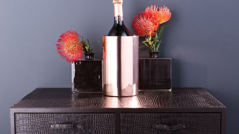 Petit vase carré de couleur noire