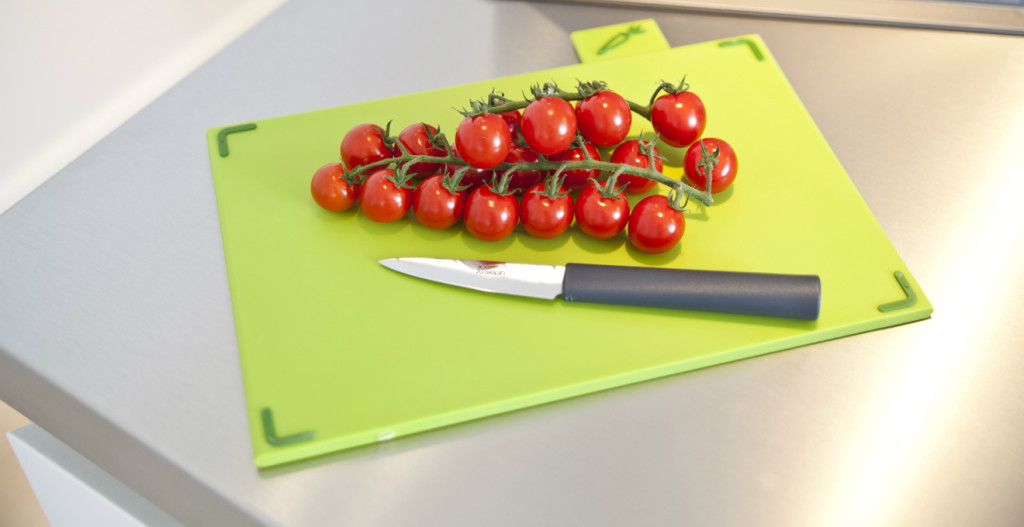 tagliere in legno Westwing_Mood_Kitchenday_Bunt_Retro_UNRETOUCHED_6