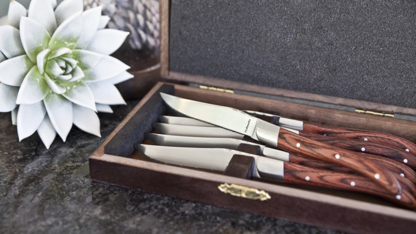 affilatoio con manico in legno