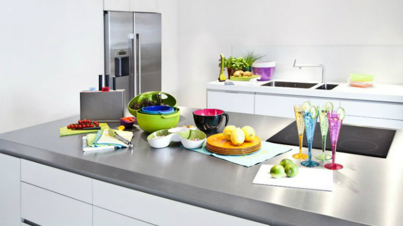 I 3 vantaggi di una cucina con isola - Dalani e ora Westwing I 3 vantaggi di una cucina con isola - Dalani e ora Westwing