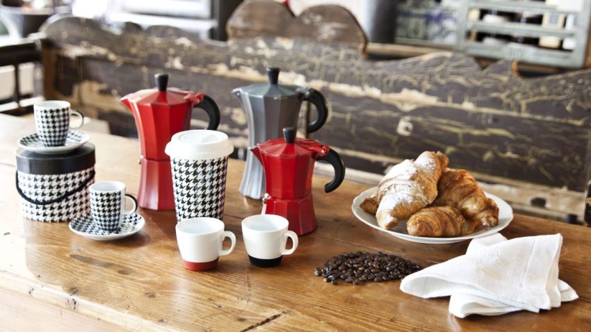 koffiepotten in verschillende kleuren