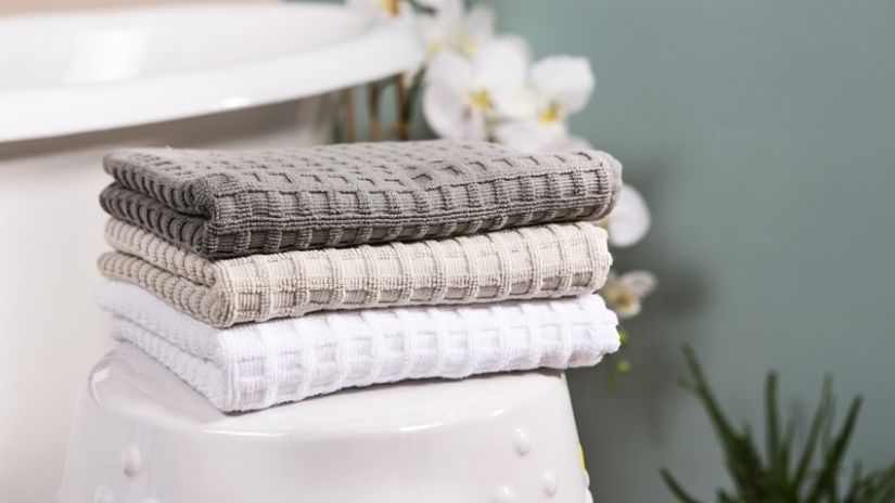 stoffen handdoeken in warme kleuren
