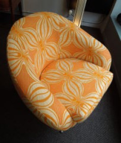 Italian origin swivel chair