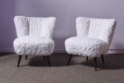 Cocktail chairs with faux fur