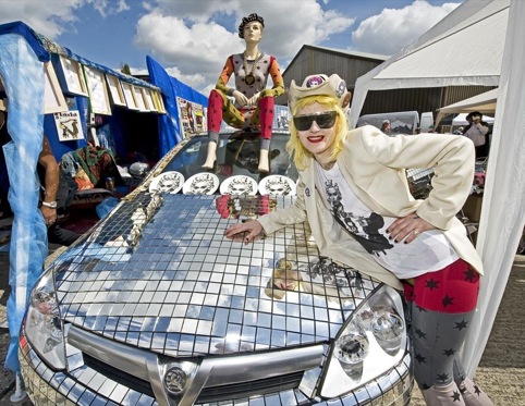 Artist Pam Hoggat the Vauxhall Art Car Boot Fair