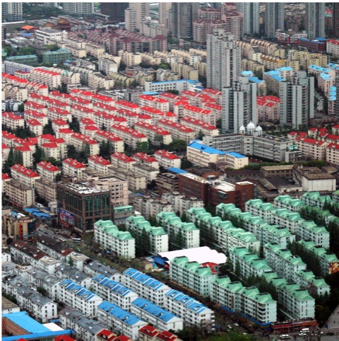 Cristian Zuzunaga, Coloured Roofs, Shanghai 2006 courtesy the artist and EBandFlow