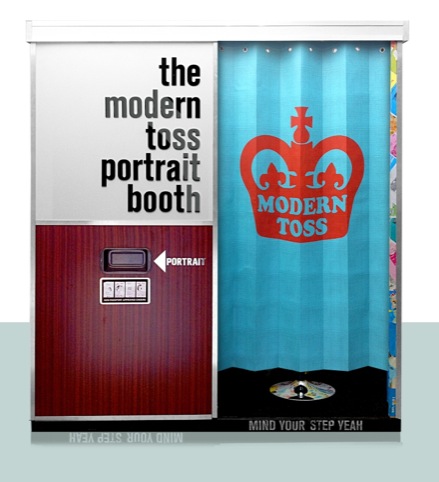 Modern Toss Portrait Booth