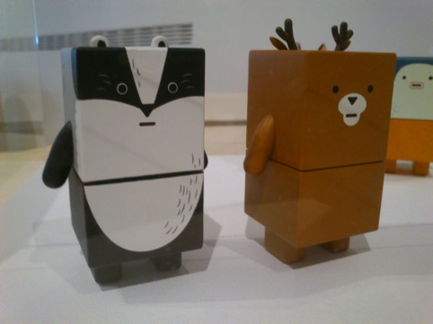 Dentsu's Suwappu toys