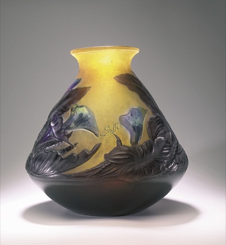 Emile Gallé Vase ‘blow-out’ cameo glass, c.1920