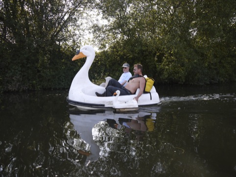 Andrew Kotting and Iain Sinclair, Swandown