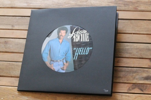 Lionel Richie 7" packaging