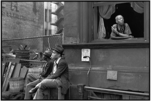 Henri Cartier-Bresson Harlem, New York, 1947 Gelatin silver print / printed 1970s