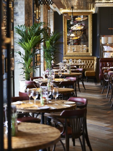 Le Bistrot Pierre interiors