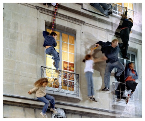 Leandro Erlich Ba^timent, 2004 Installation: La Nuit Blanche, Paris, 2004