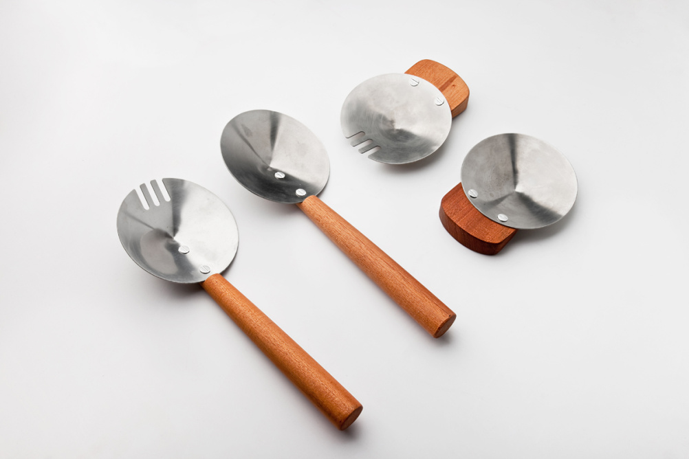 Dishout salad servers