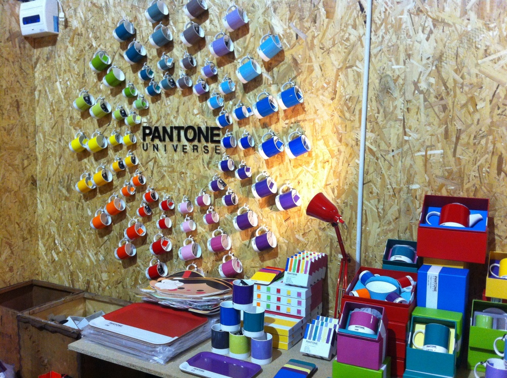 Pantone stand